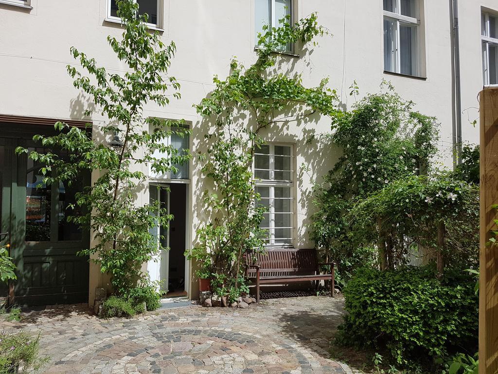 Gastein By Rockchair Apartments L Superhost Status L 2 Bedrooms Boxspringbeds 1,5 Bathrooms - Cozy Family & Business Flair Welcomes You! เบอร์ลิน ภายนอก รูปภาพ