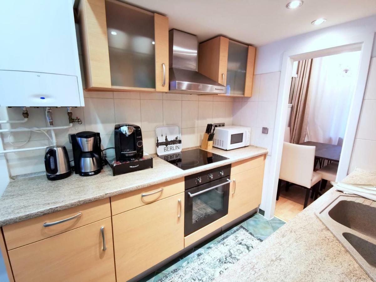 Gastein By Rockchair Apartments L Superhost Status L 2 Bedrooms Boxspringbeds 1,5 Bathrooms - Cozy Family & Business Flair Welcomes You! เบอร์ลิน ภายนอก รูปภาพ